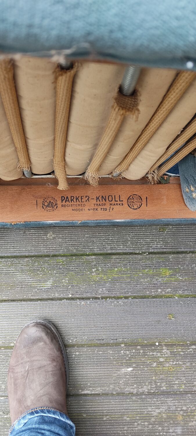 Parker Knoll PK 720 Chair and Footrest