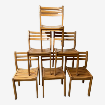 Série de 6 chaises XXème en chêne verni