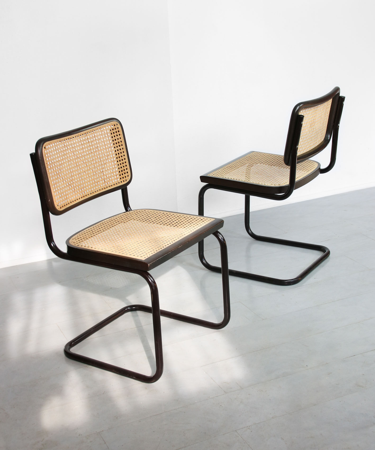 Pair of S32 Cantilever Chair by Marcel Breuer, Dark Edition, 1980s