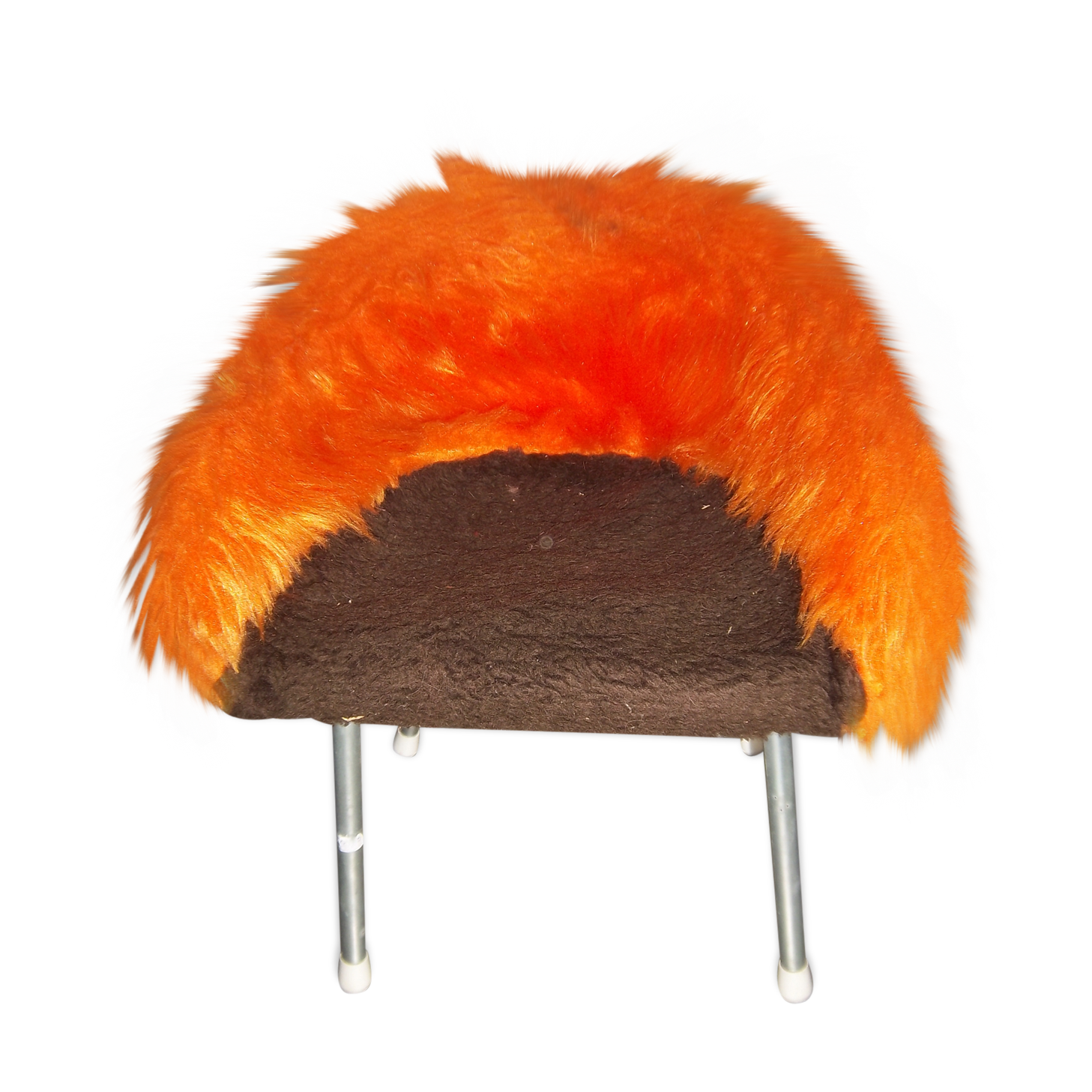 Armchair of child in 1970, metal and orange rug