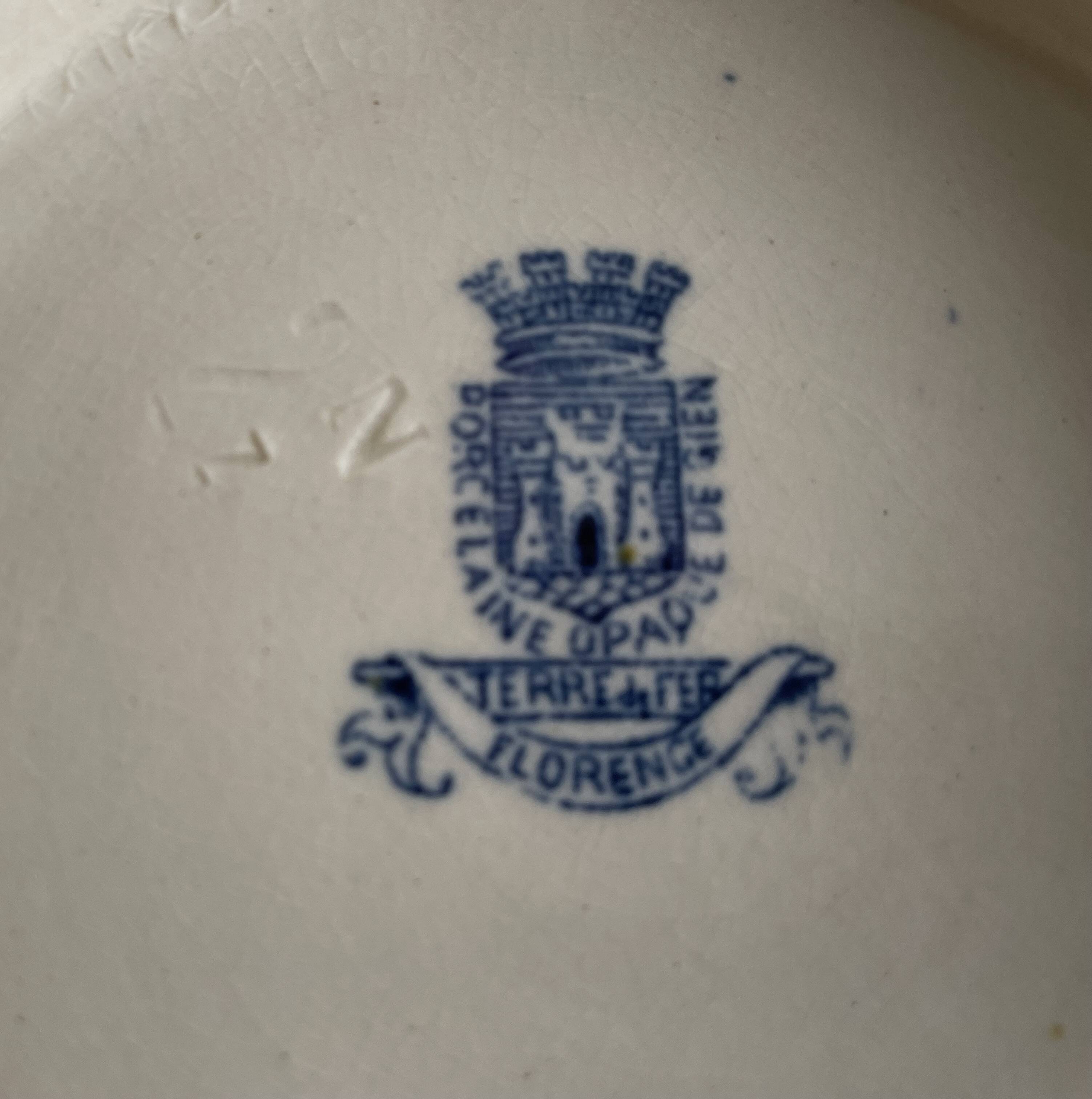 Large antique pedestal salad bowl in Gien earthenware.