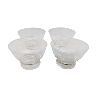 4 champagne glasses