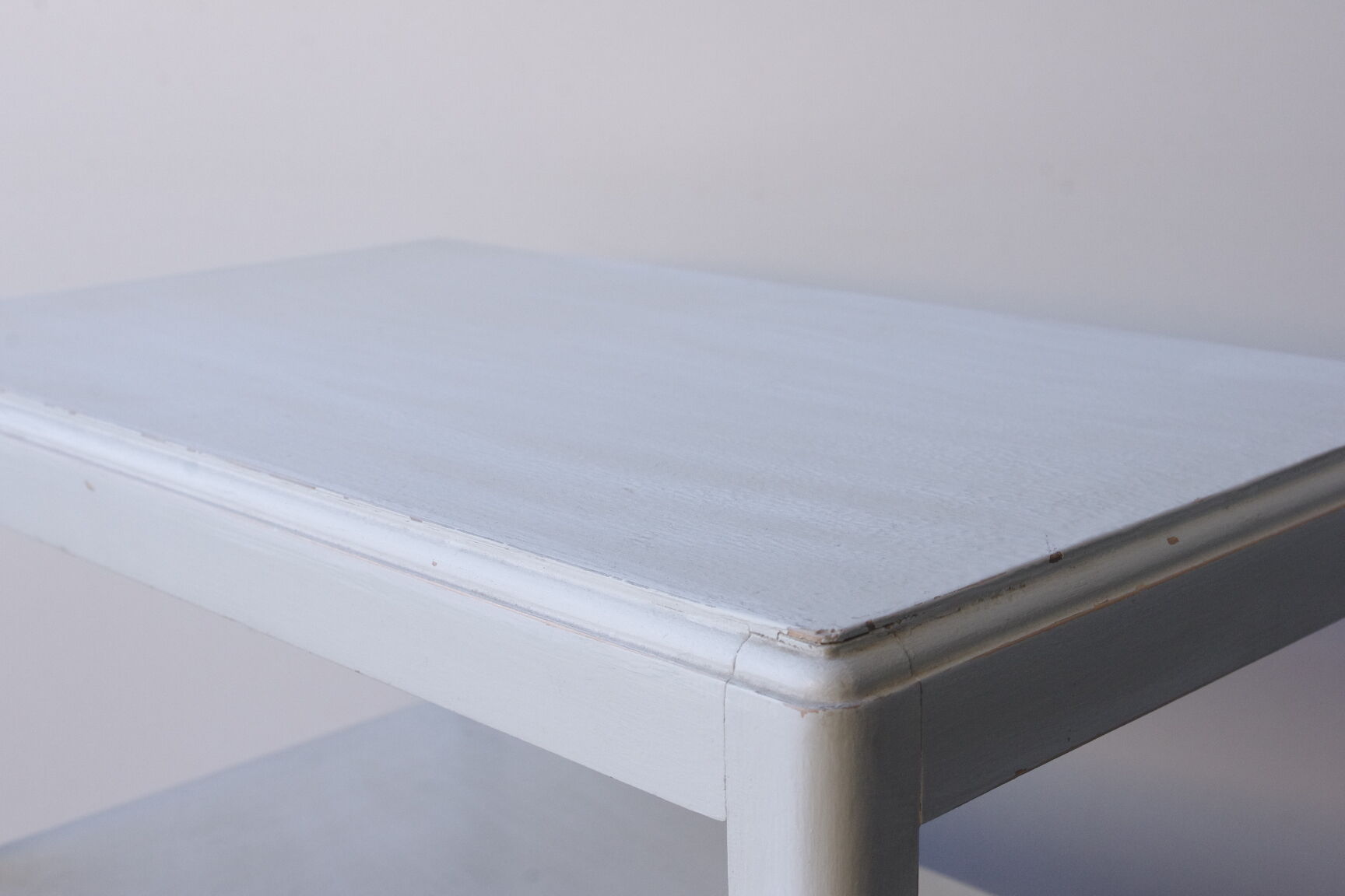 Coffee table, white