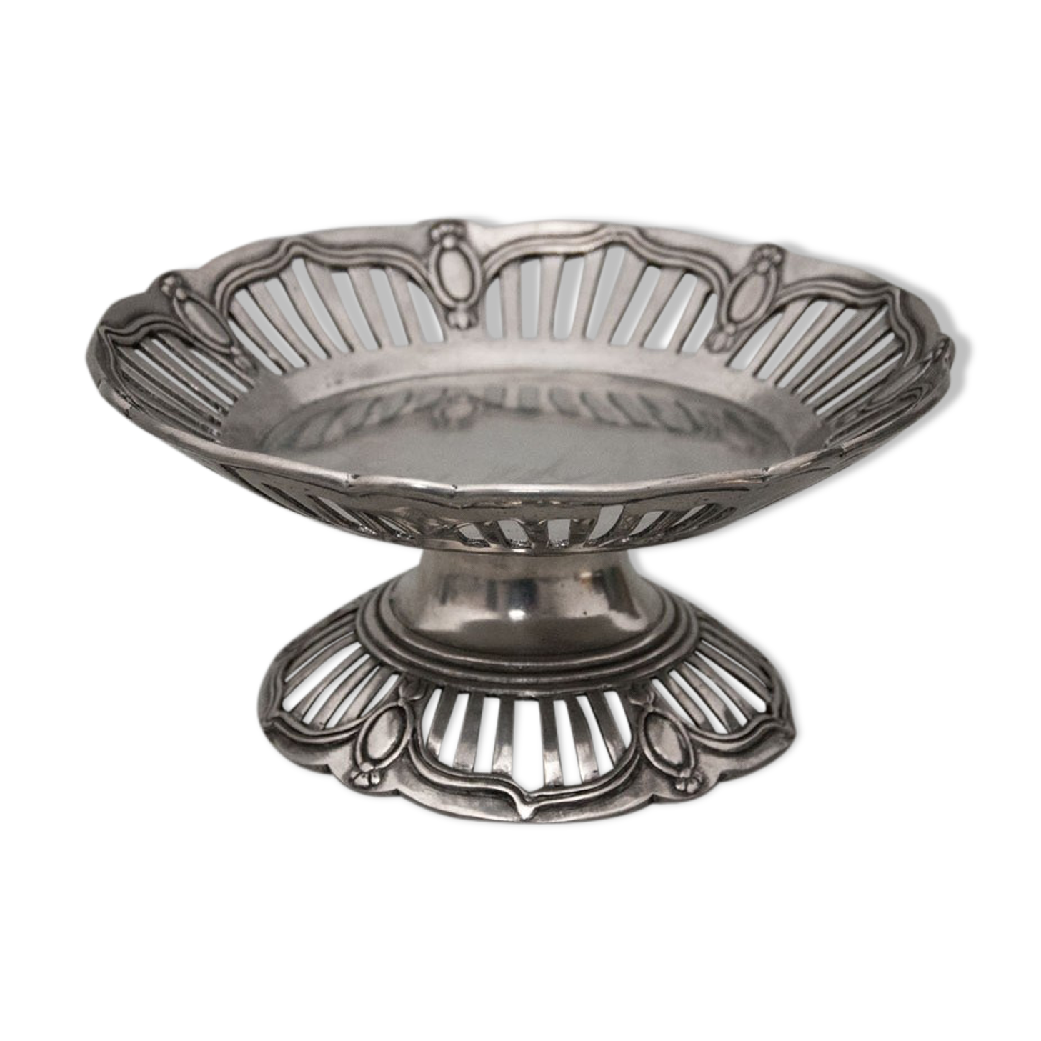 Metal decorative bowl