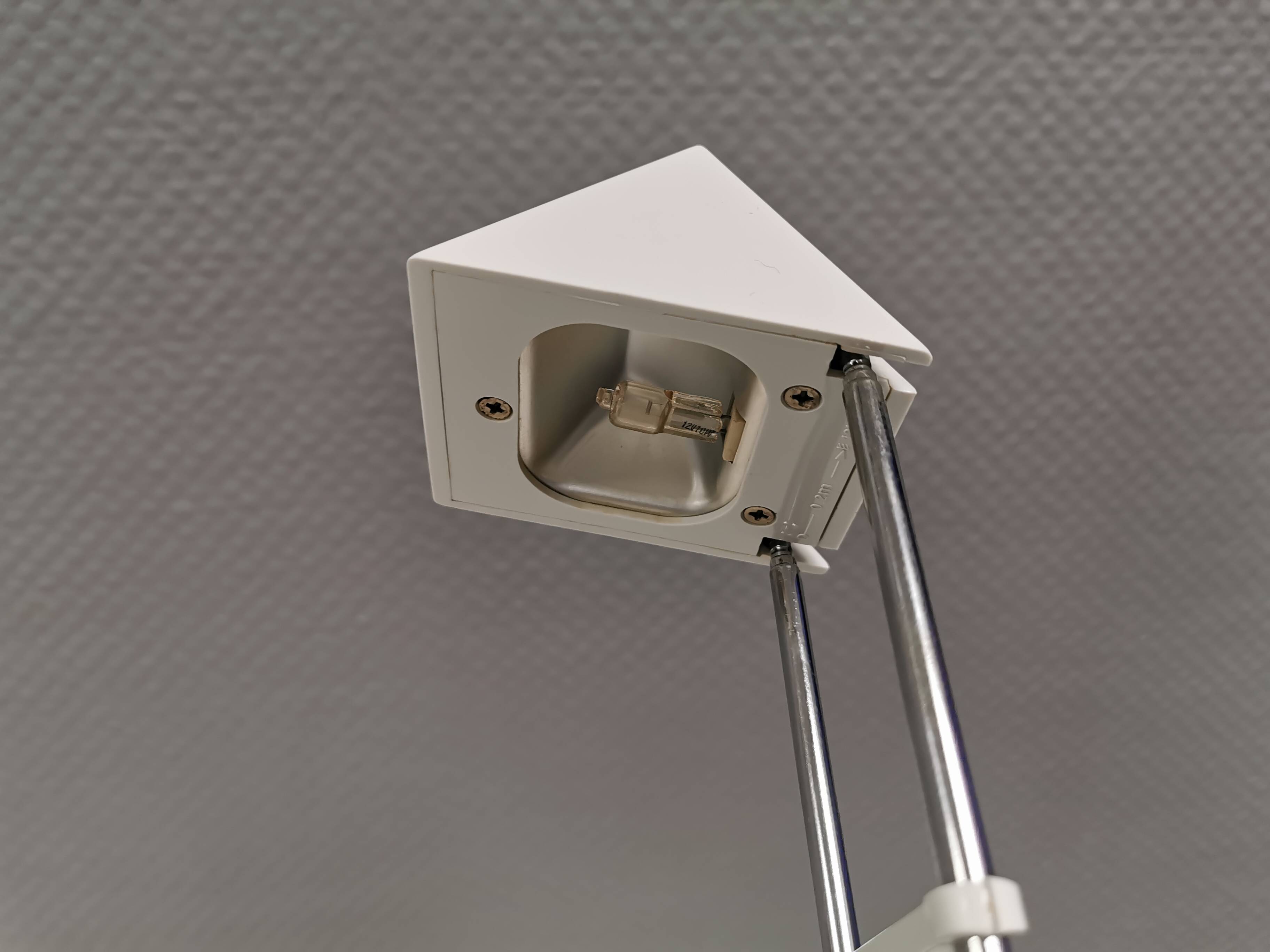 Vintage minimalist white telescopic adjustable lamp from Ikea Sweden 1991
