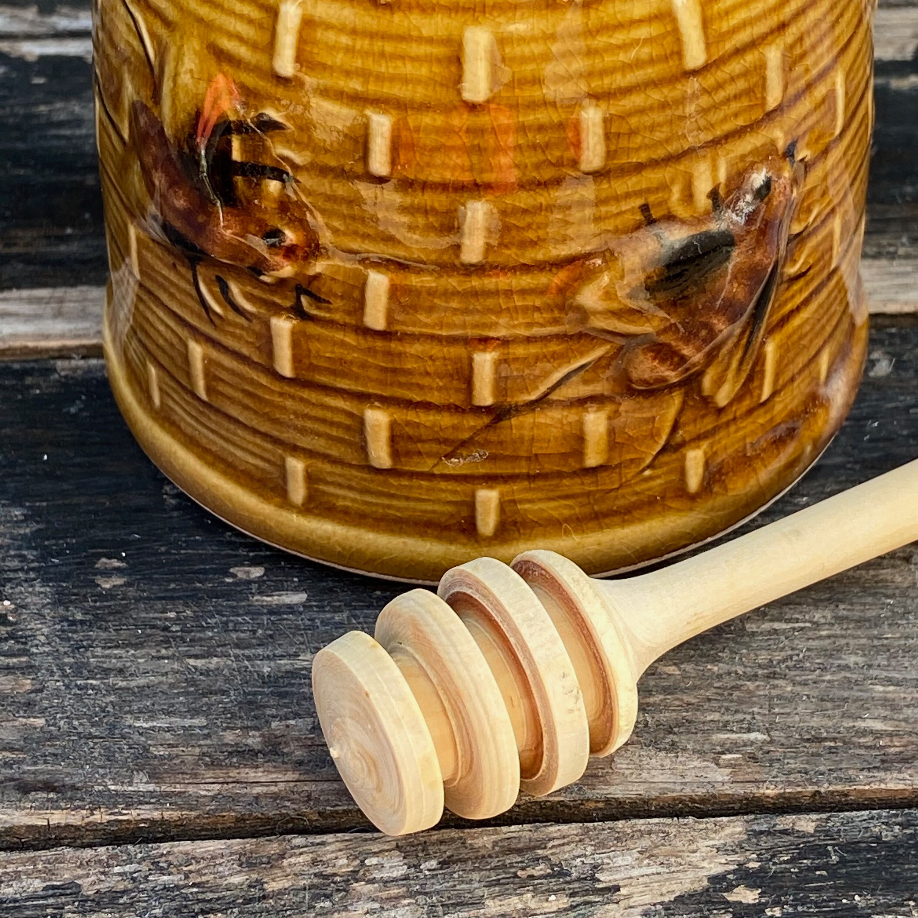 Hive in faience -honey pot-years 60