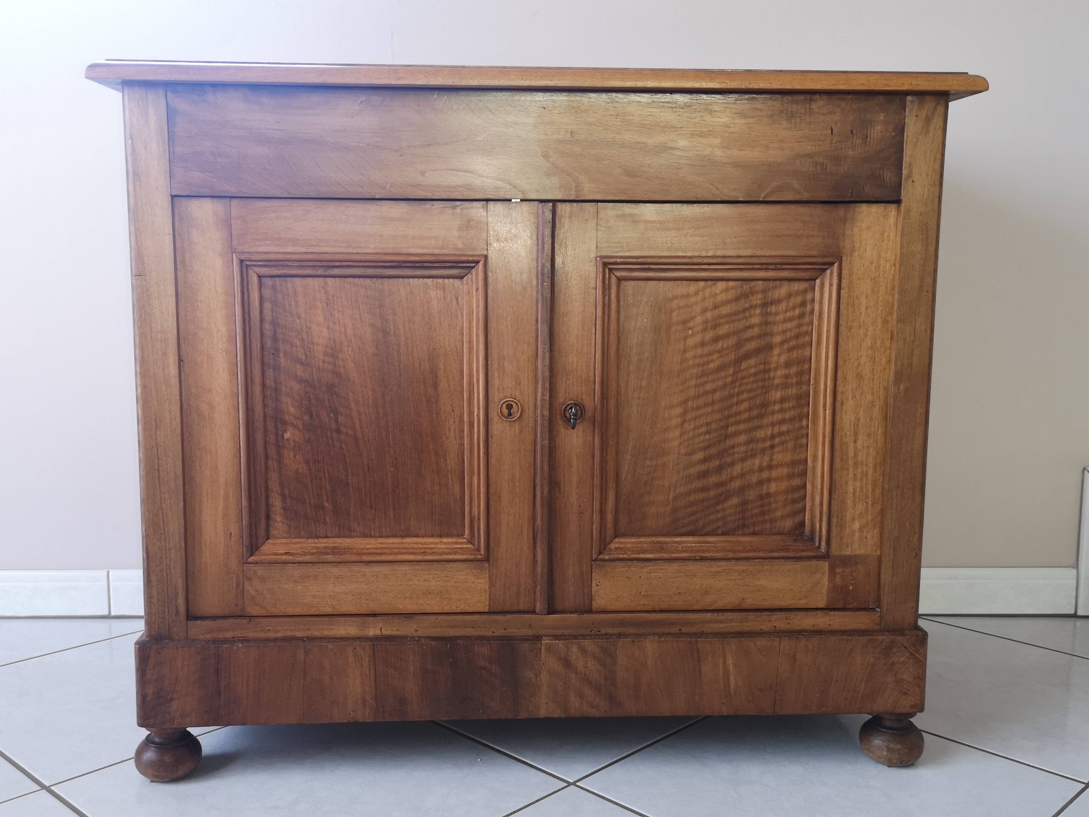 RUSTIC BUFFET IN SOLID WOOD