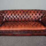 Chesterfield sofa in resistant cowhide, 3 seats