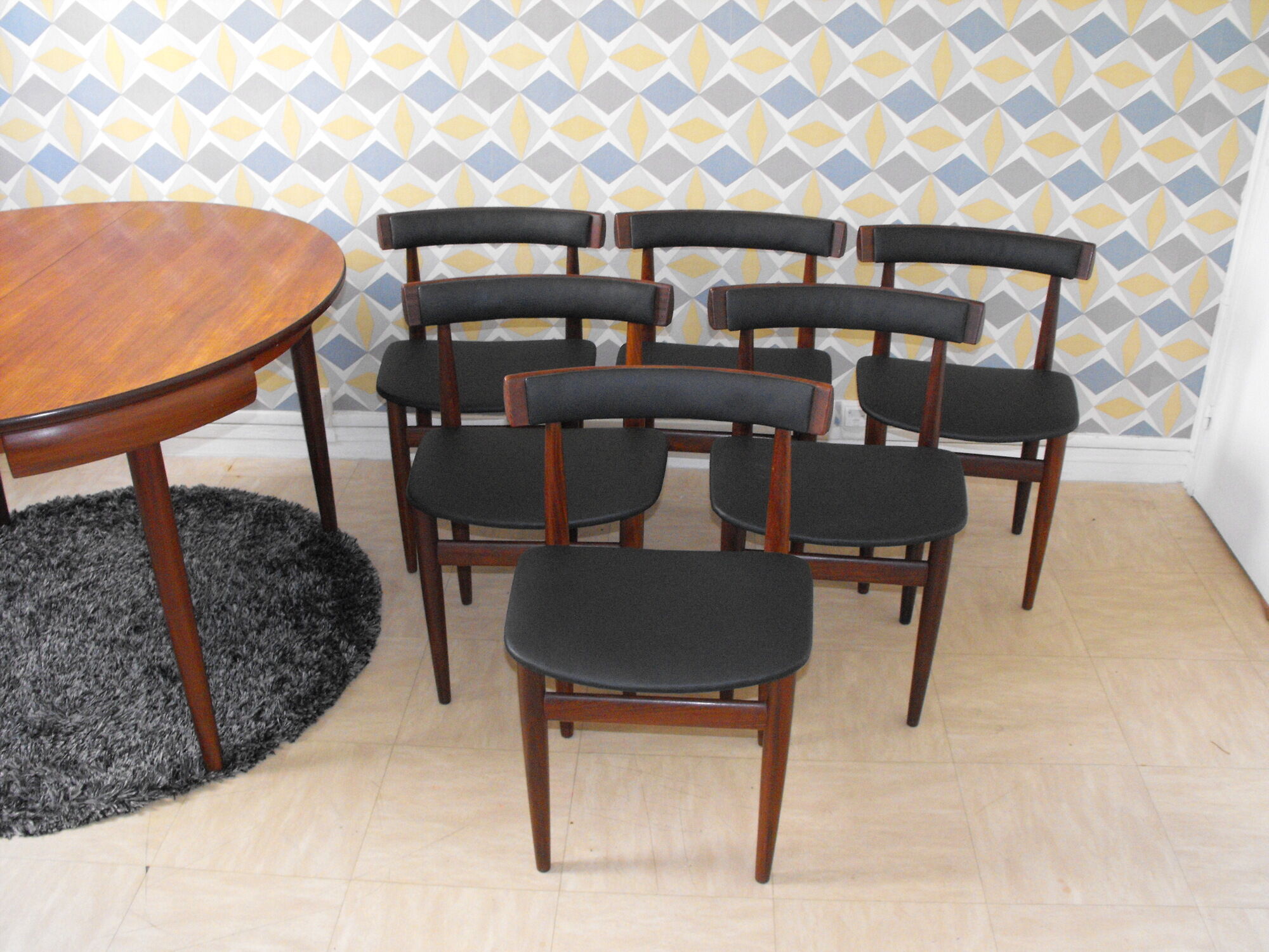 Hans Olsen table and 6 chairs teak, Publisher frem Rojle Denmark 60 years