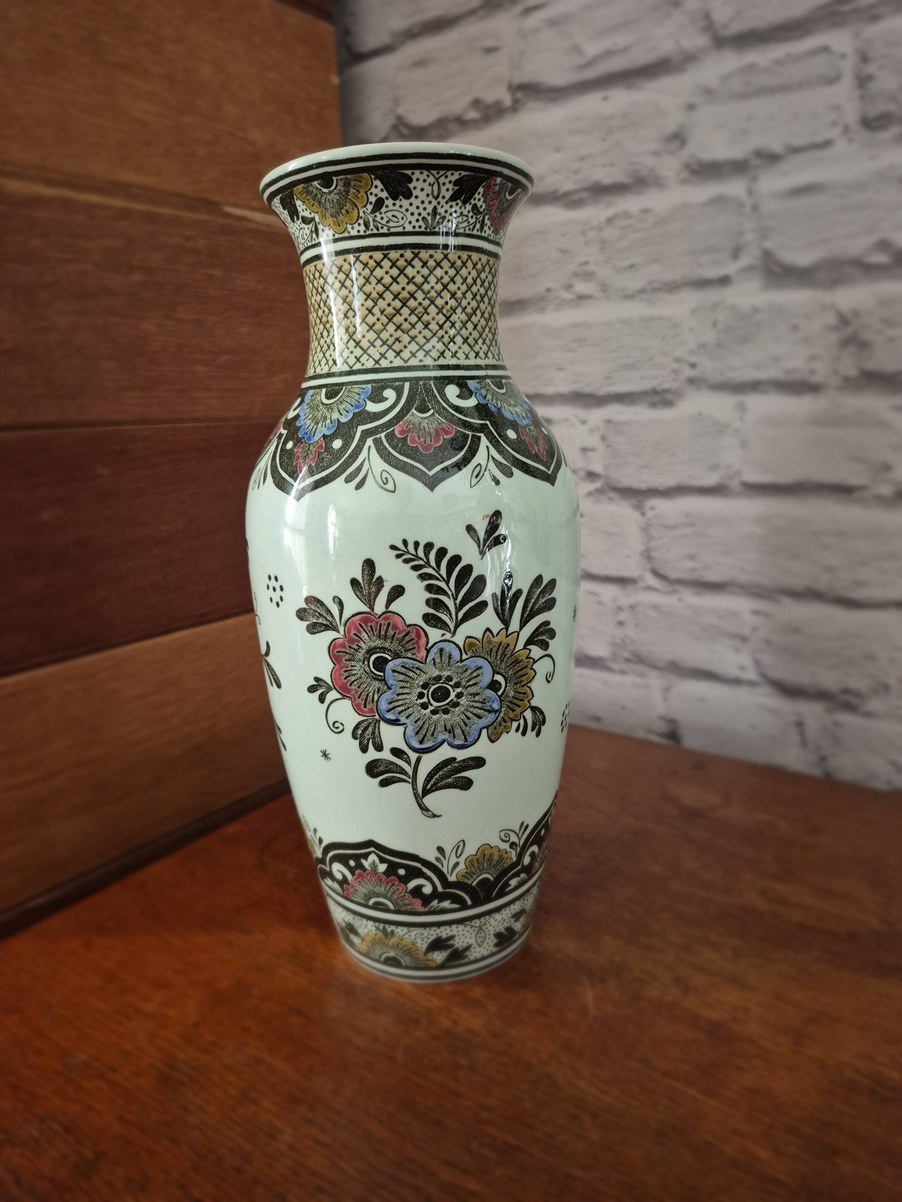 Villeroy and Boch Vintage Green Peacock Vase
