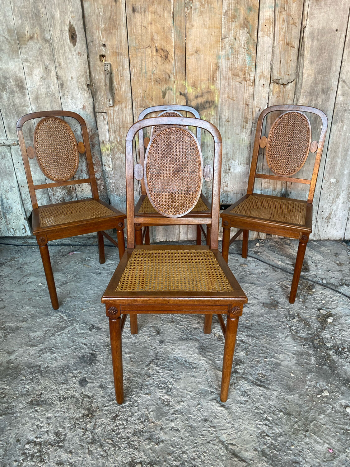 4 chaises anciennes style Louis XVI en bois et cannage, XIXème s.