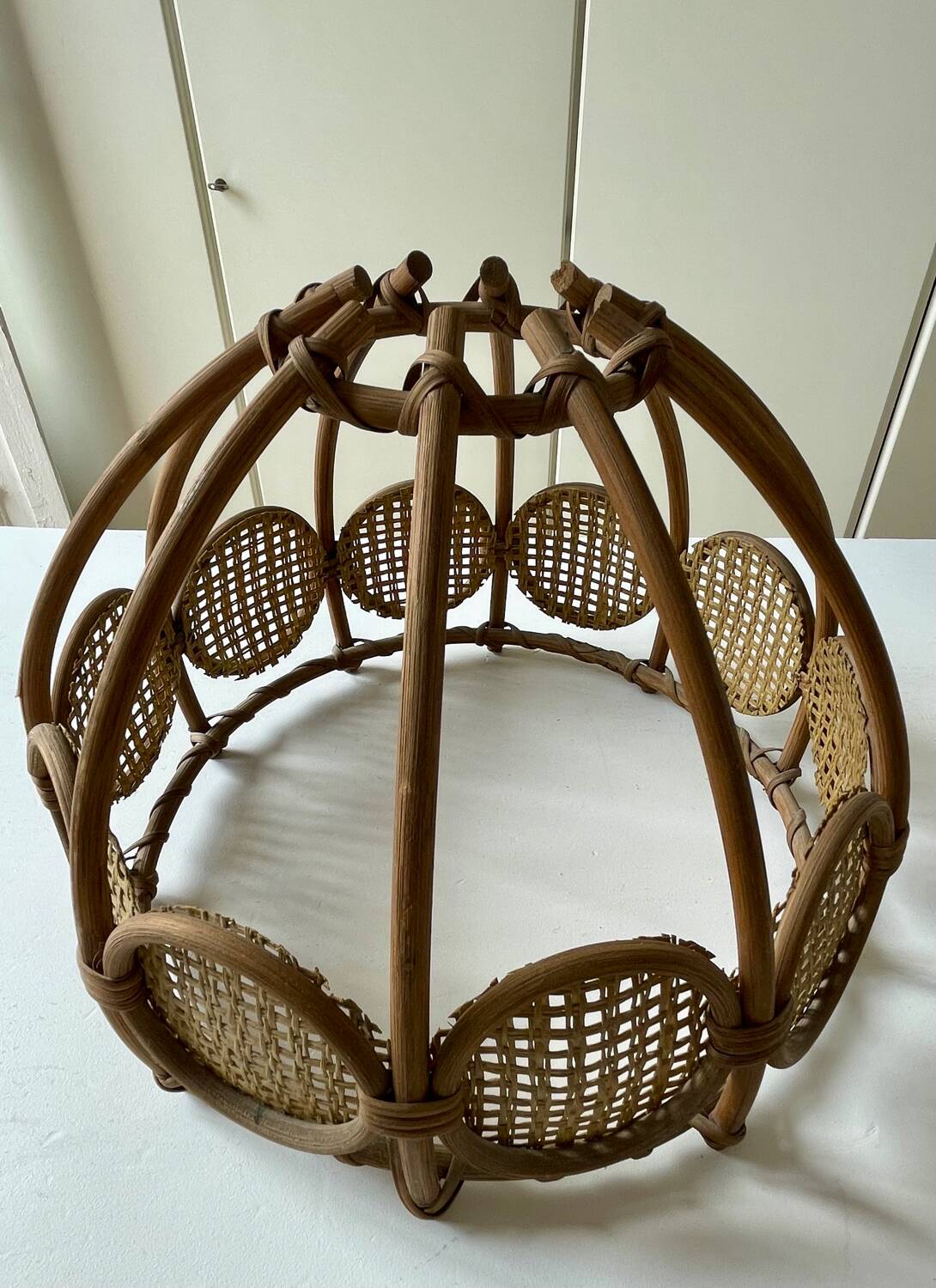 Bamboo and rattan suspension from the 60s/70s.