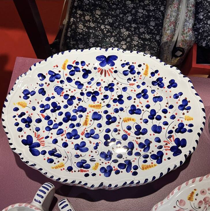 Oval dish 35cm navy blue flowers