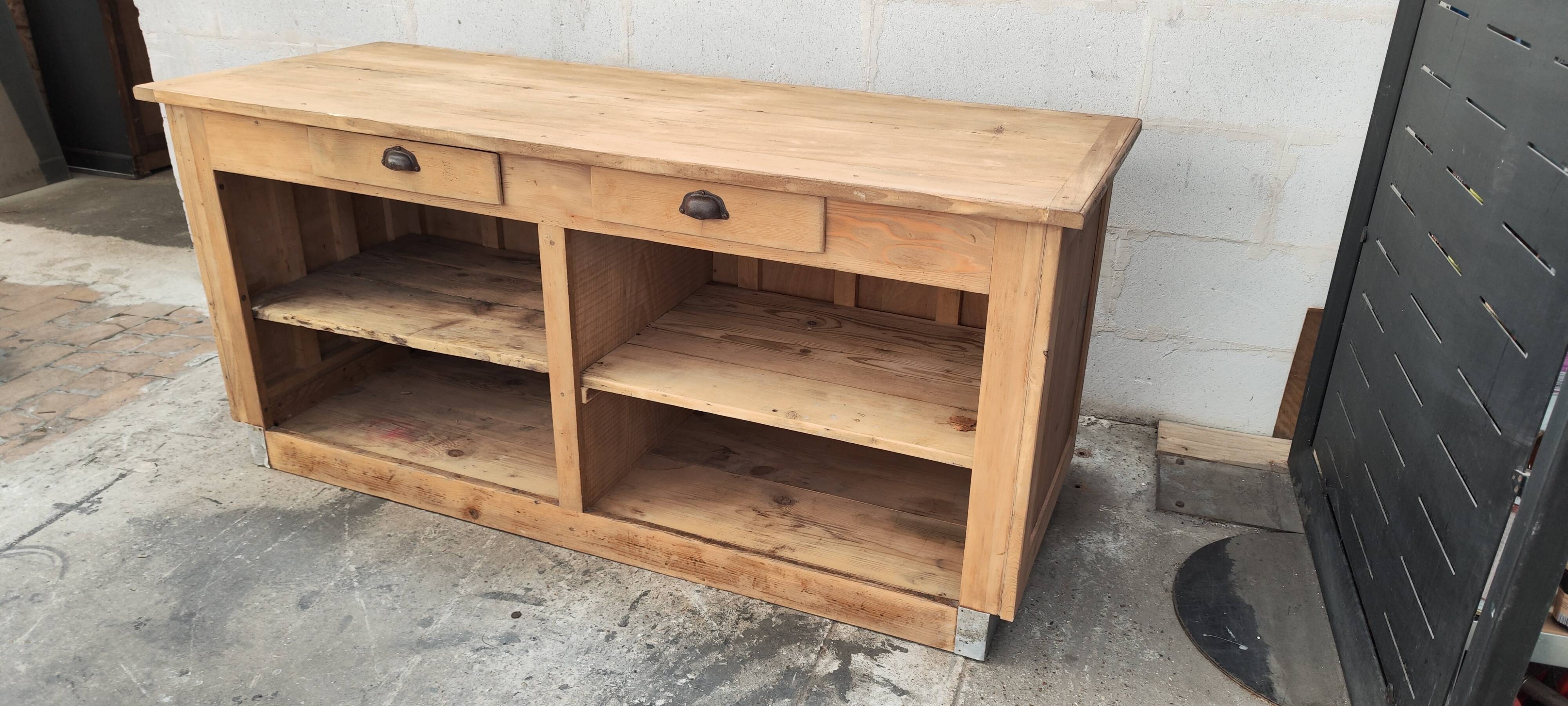 Central island bar counter in pine with two drawers