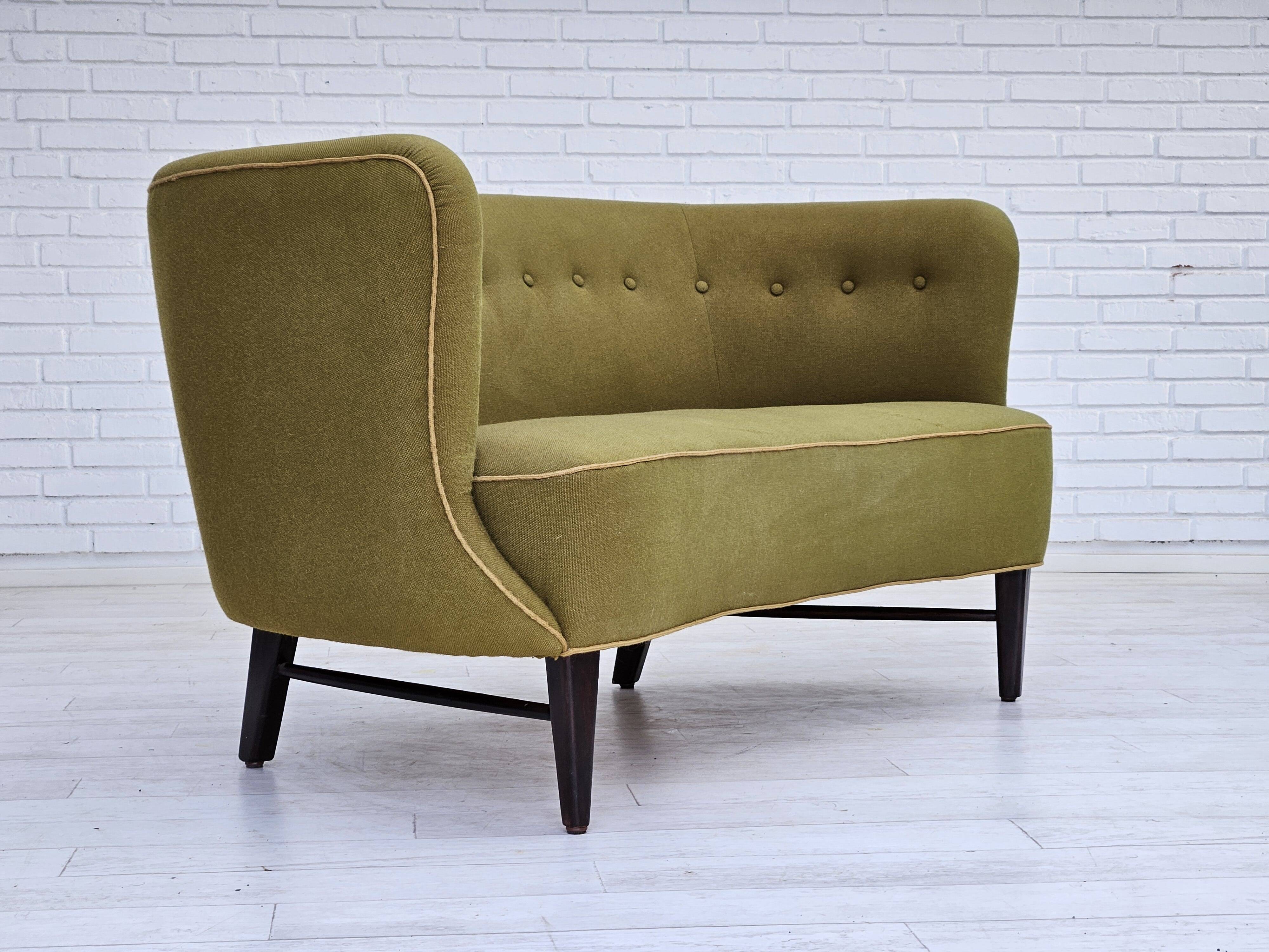 Canapé danois 2 places, bon état d'origine, meuble laine, chêne.