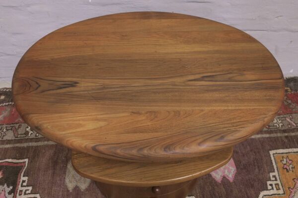 Table basse ovale en teck massif avec plateau pivotant par Silkeborg, Danemark, années 1960.