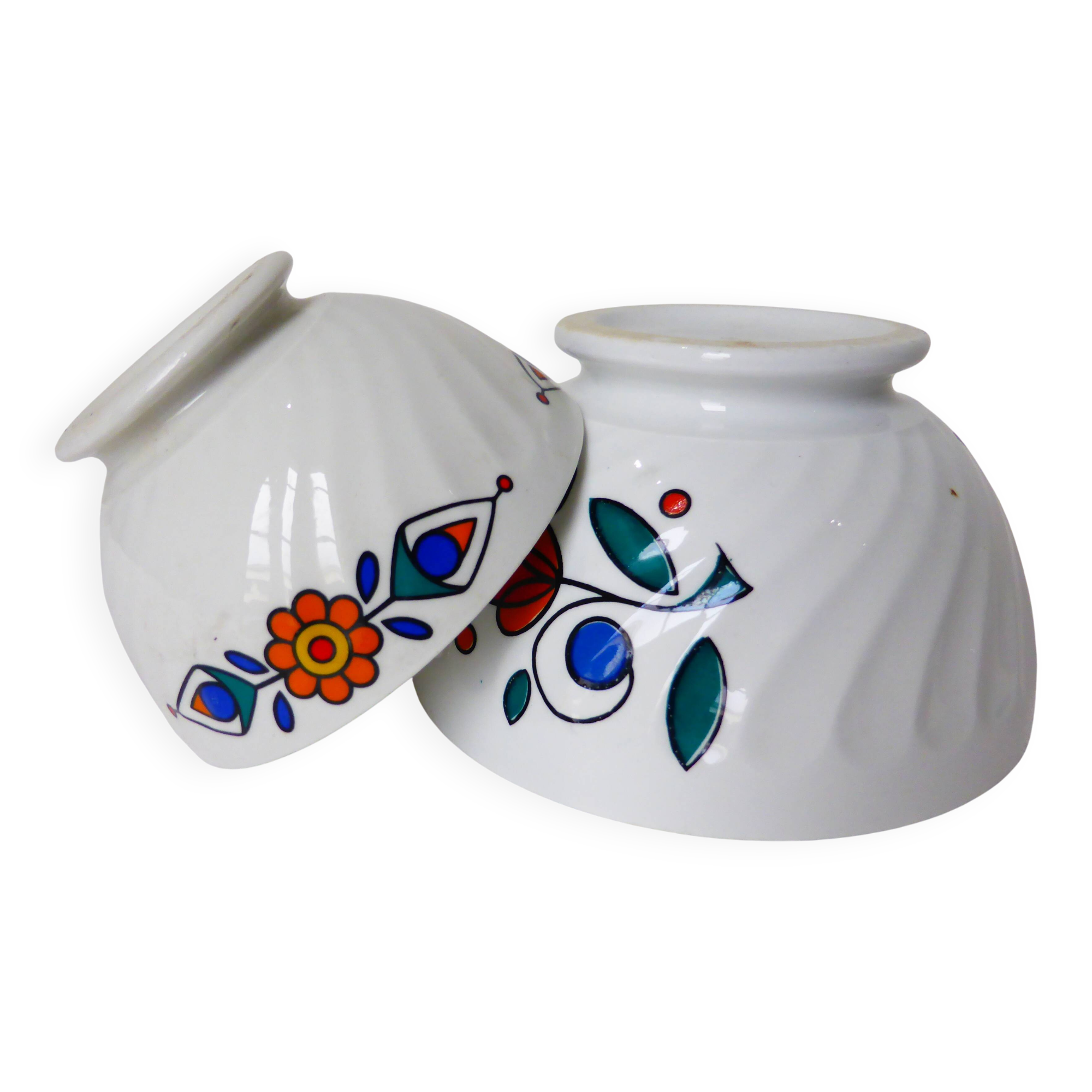 2 vintage Art Deco bowls 210104