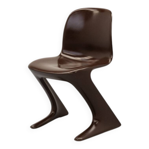 « Chaise Z » par Ernst - horn