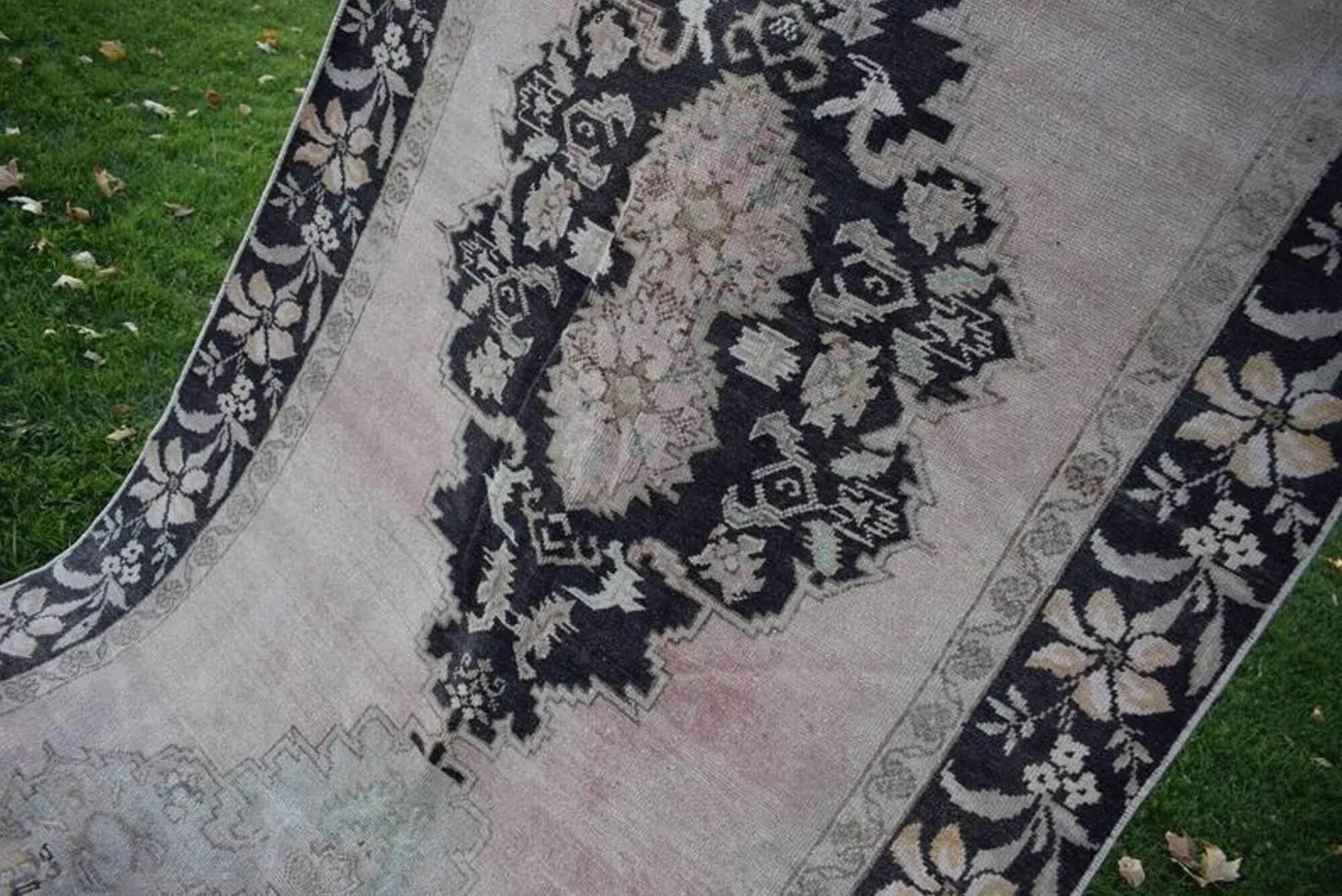 Vintage Turkish hallway rug 142x405 cm