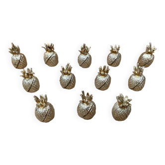 Set of 12 vintage gold metal pineapple shaped table place markers