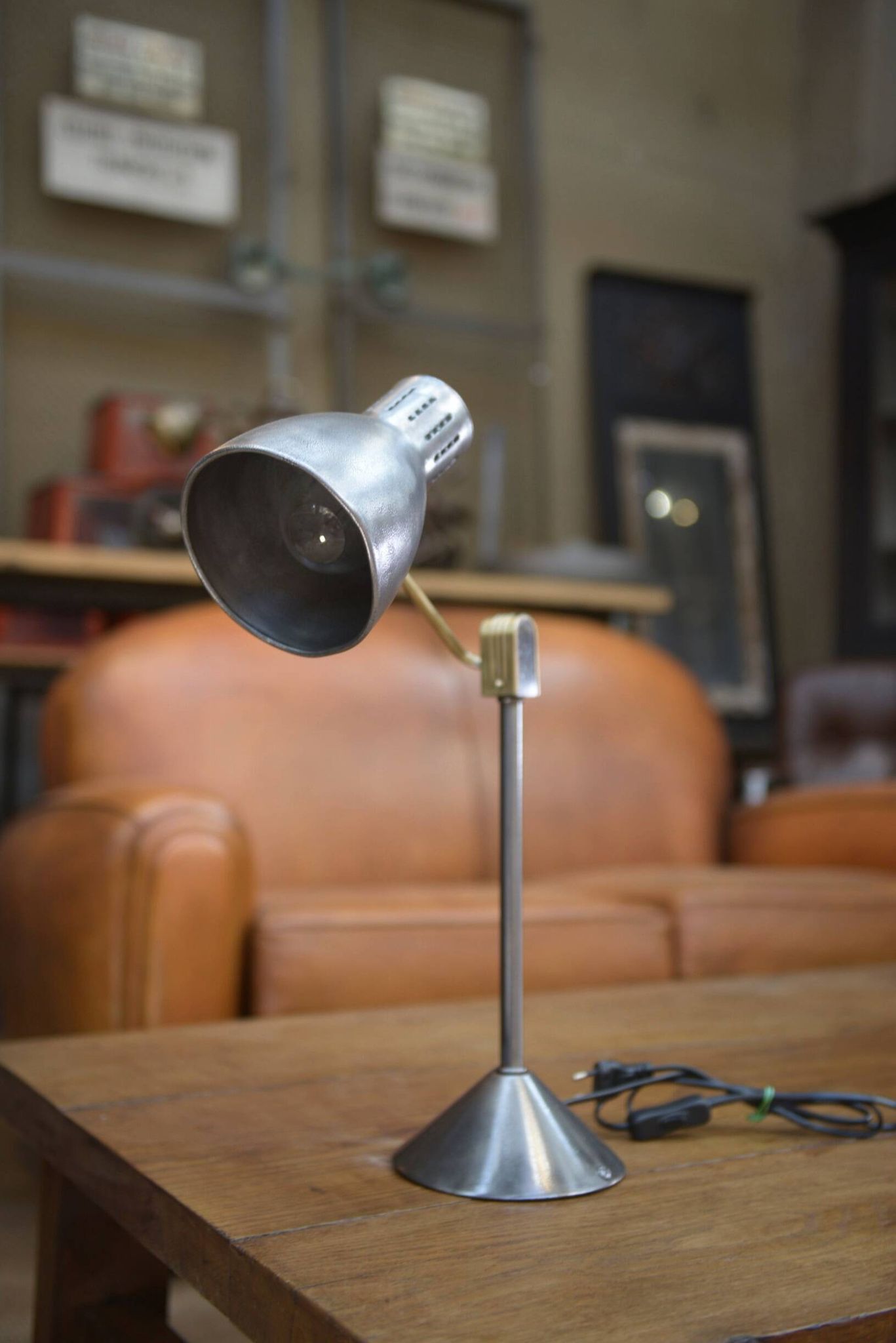 JUMO lamp model 800s by Yves Jujeau, Pierre and André Mounique 1950