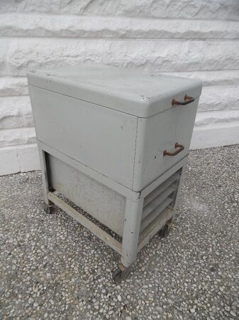 Industrial metal trier