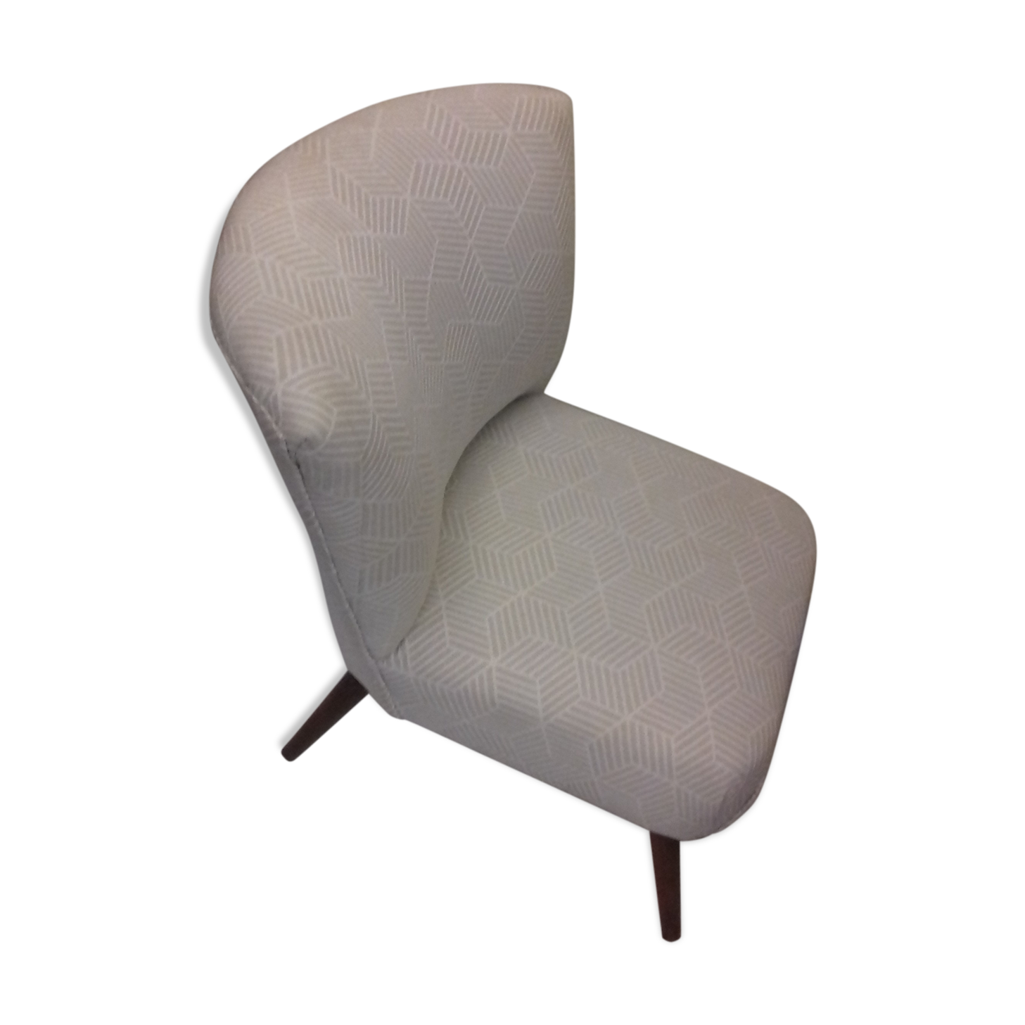 Chair style fivty compass feet