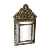 Miroir à parcloses en laiton répoussé 61x35cm