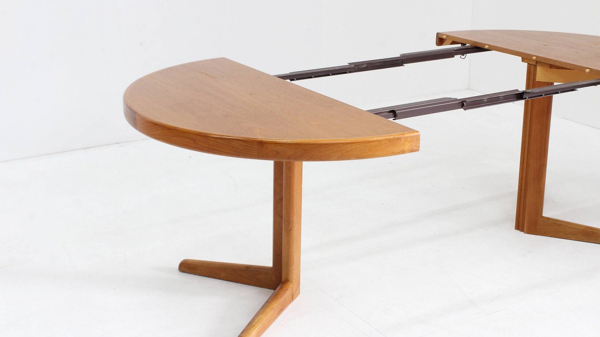 Vintage Danish round extendable dining table teak by Bramin 1960s