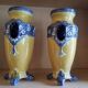 Paire de vases en barbotine