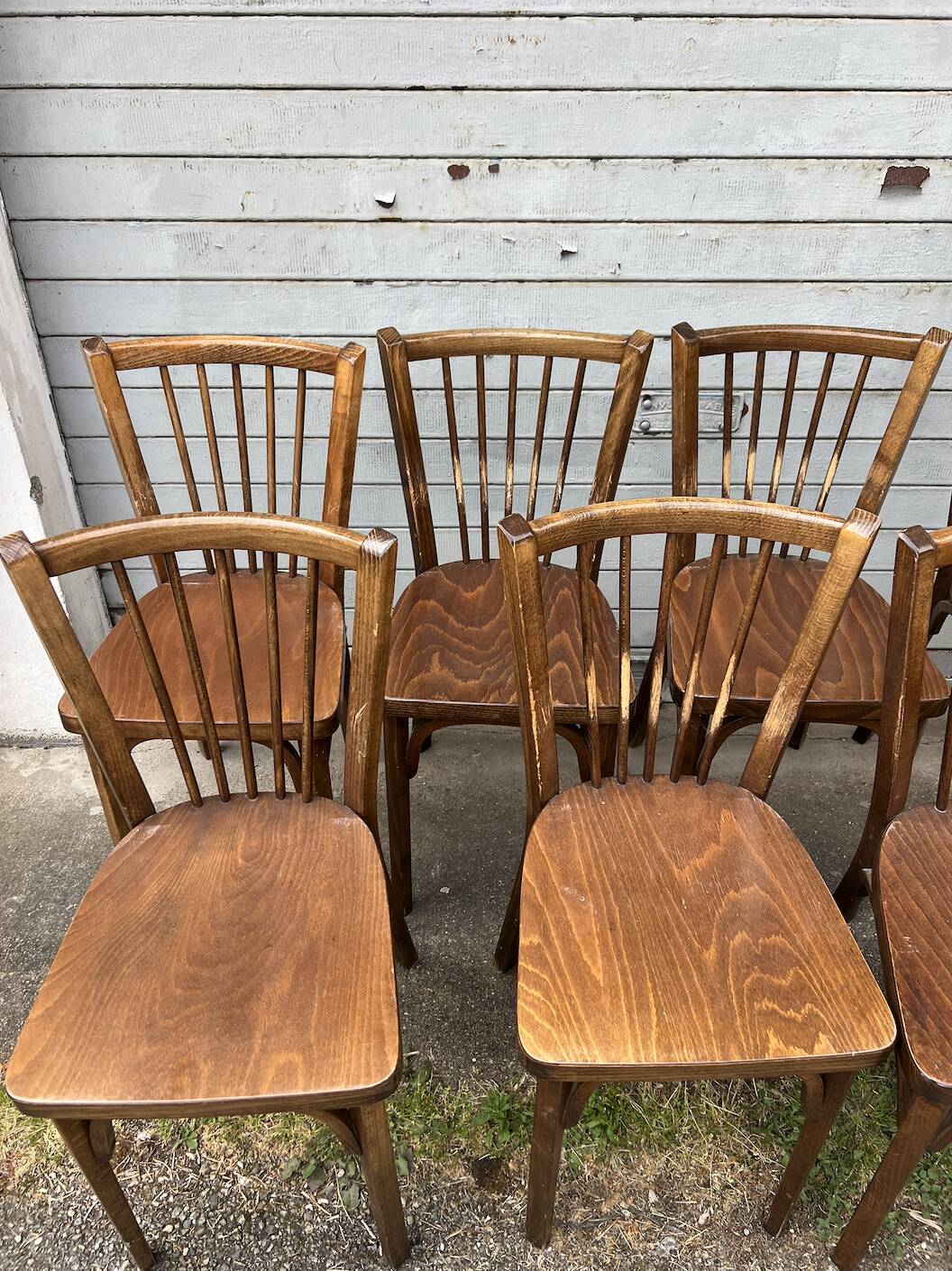 (Lot) 8 chaises bistrot estampillées Baumann