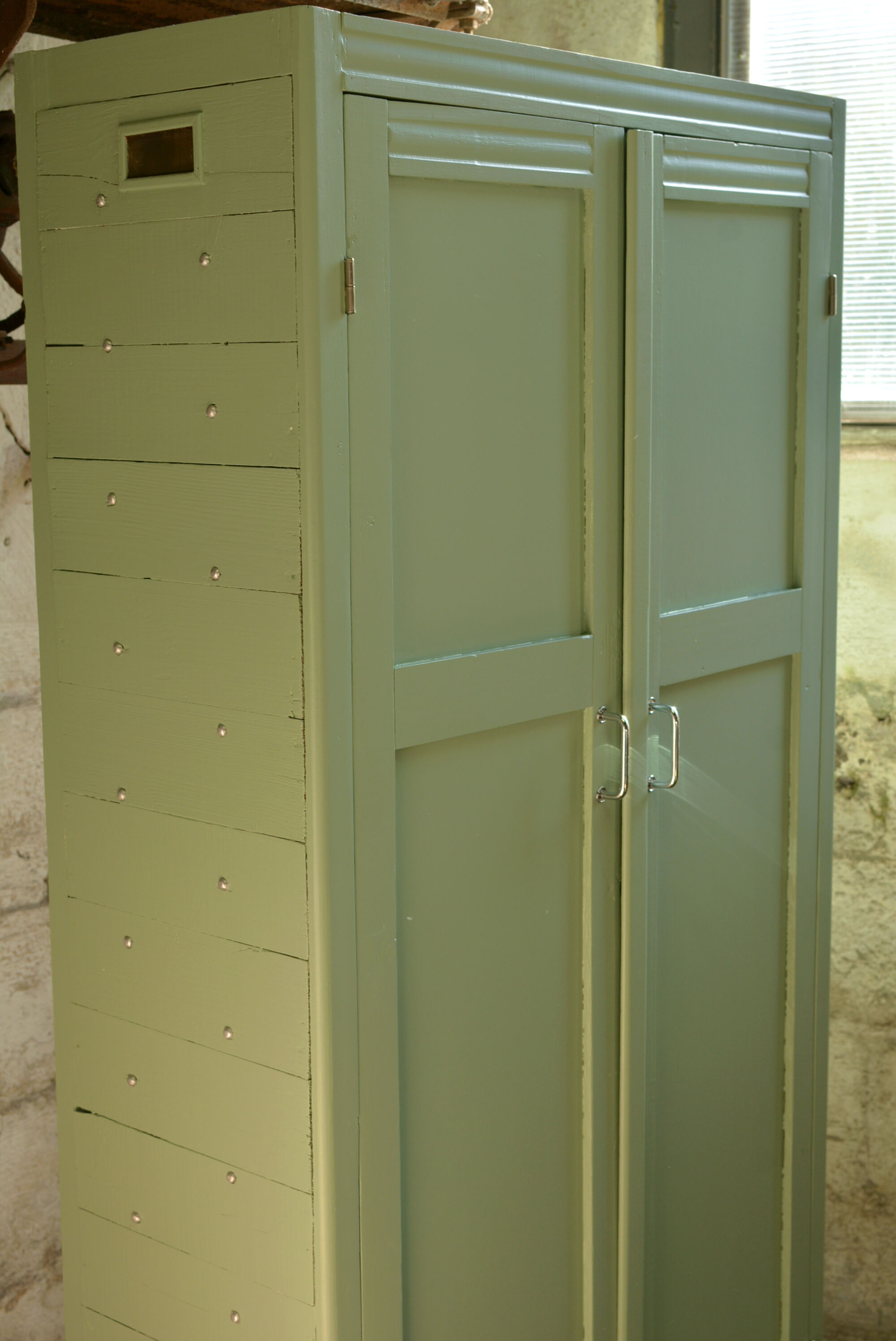 Armoire parisienne à chaussures