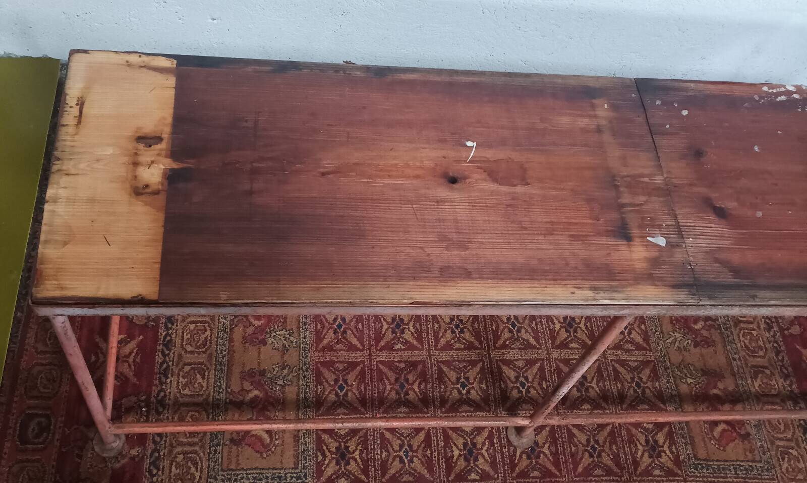 Metal industrial bench