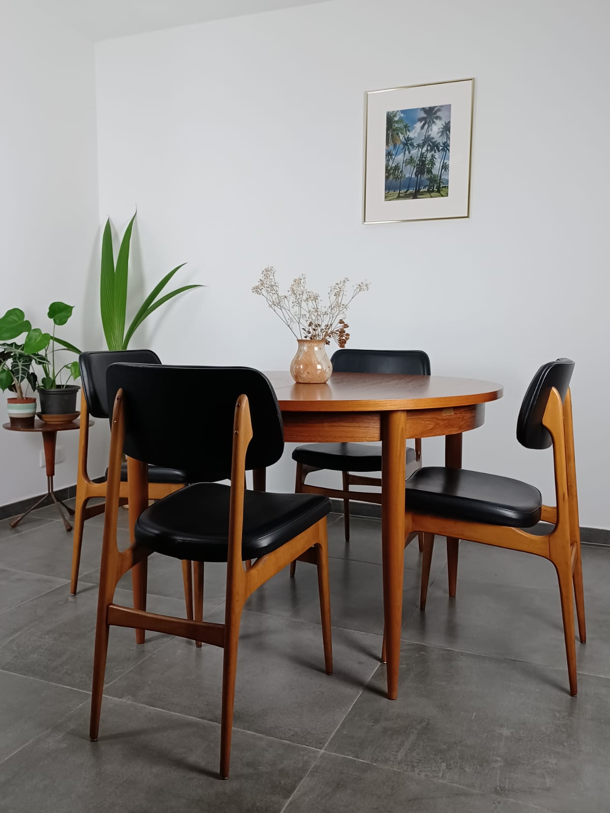 Series of 6 vintage chairs Stella imitation leather and wood