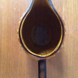 Brown slip pitcher Poët Laval