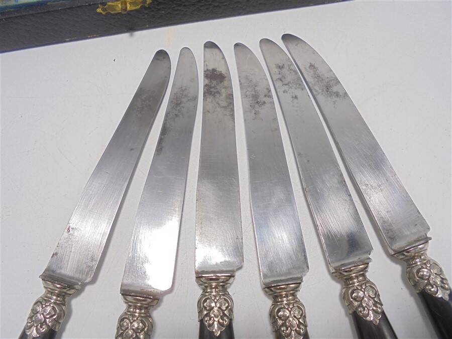 Old dessert knives