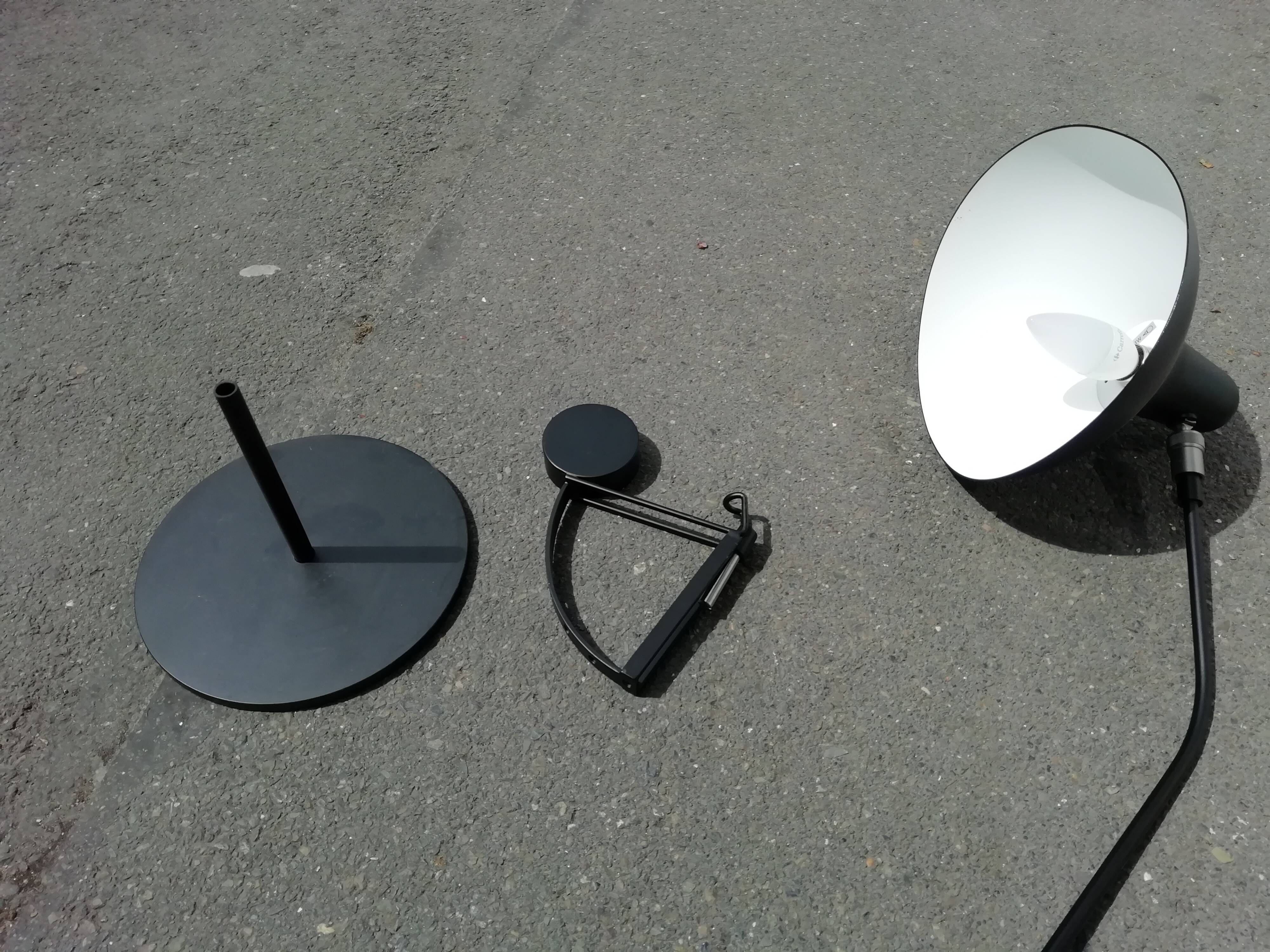 Mantis B53 desk lamp