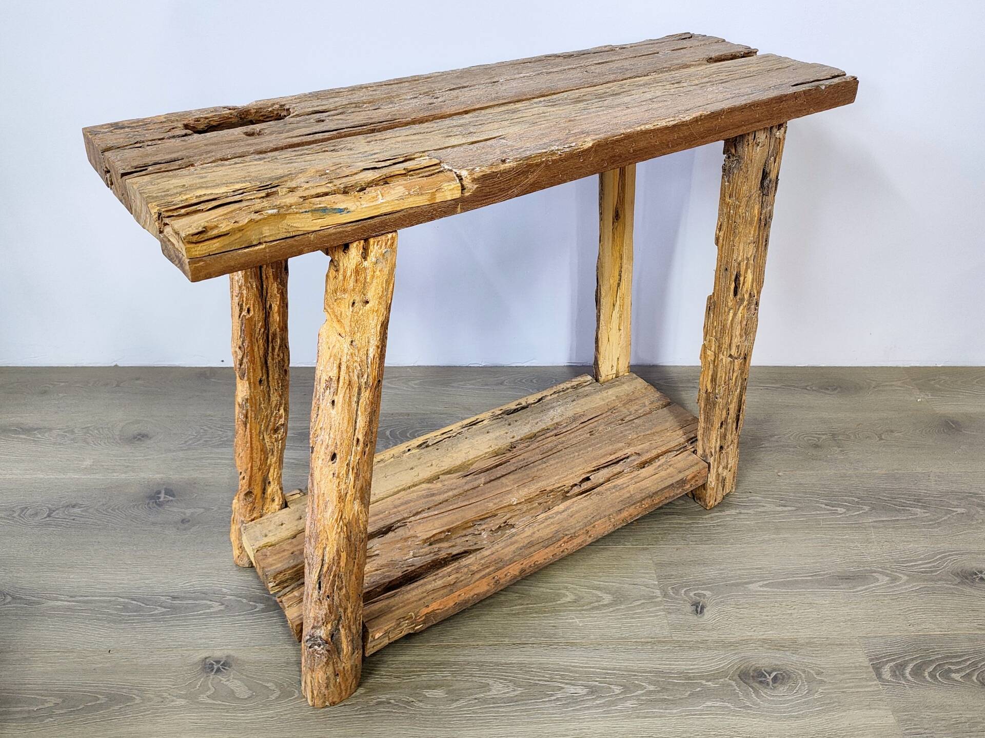 Petite console en bois brut ancien