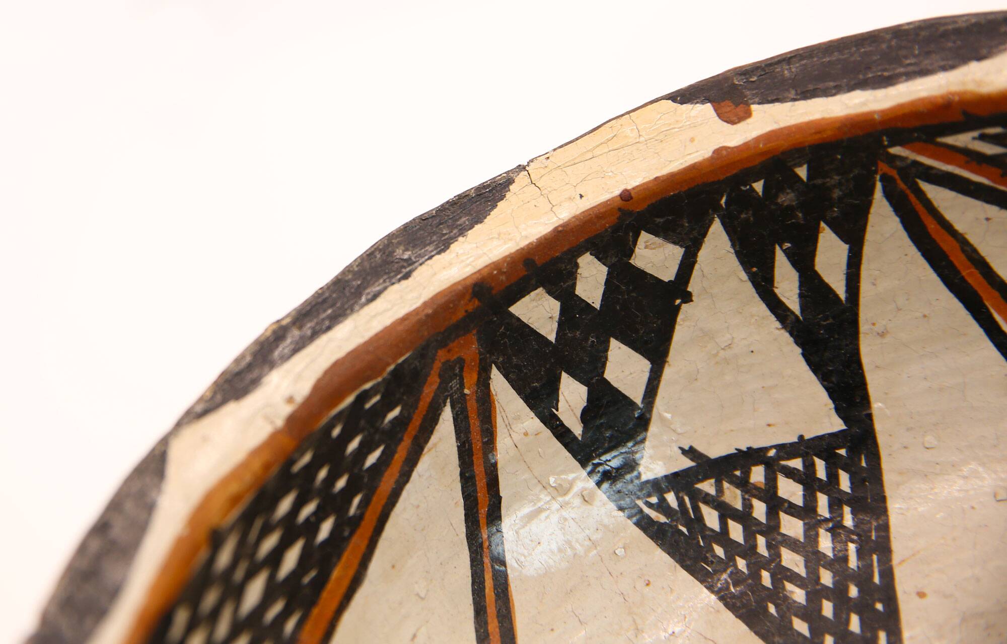 Berber dish with abstract patterns Sejnane Tunisia