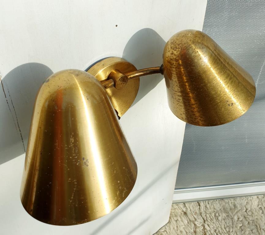 Double wall lamp adjustable brass cocottes