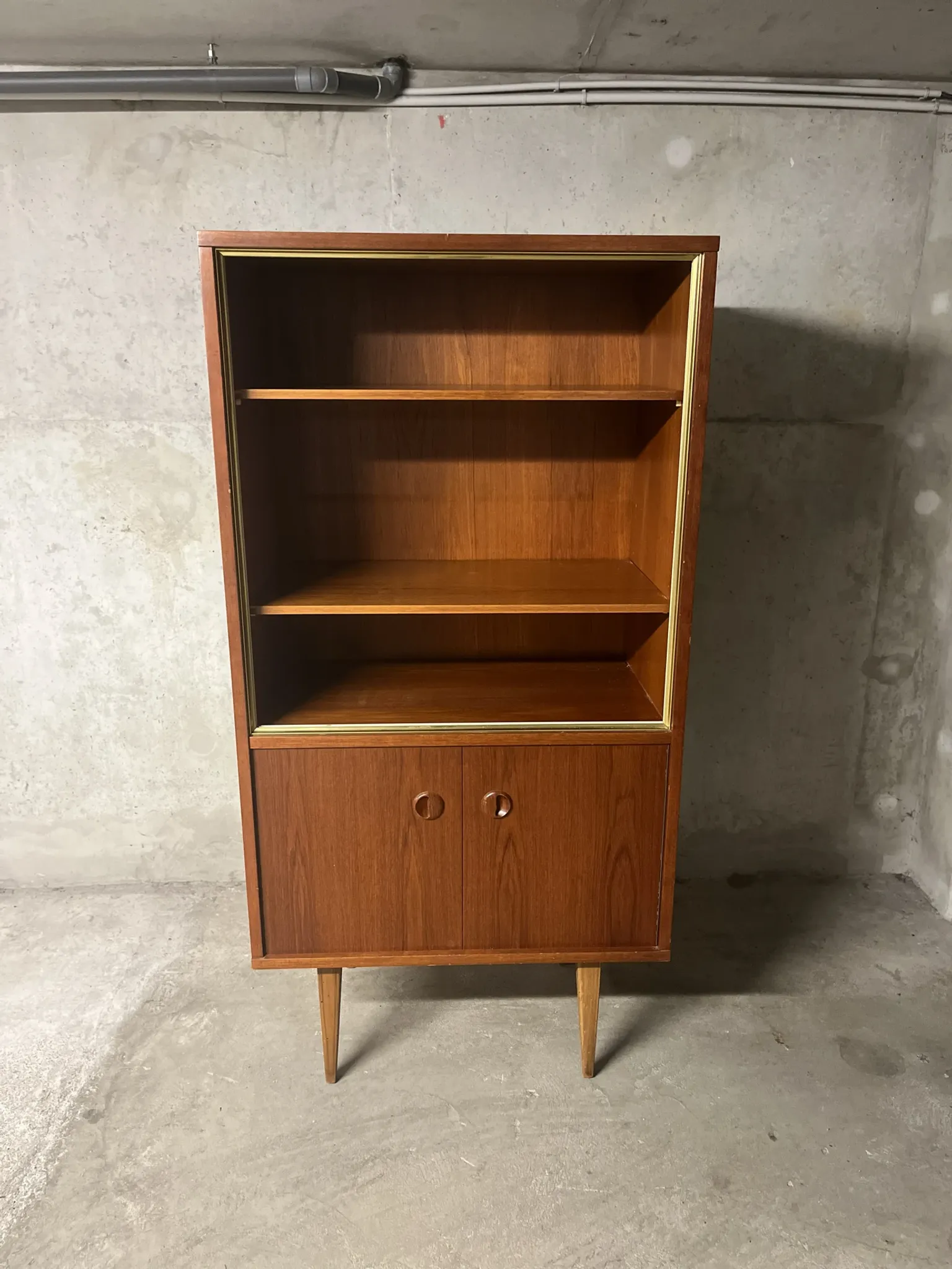 Scandinavian style display shelf