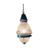 Prismatic glass suspension