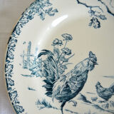 Flat plate porcelain of Gien pattern Roosters