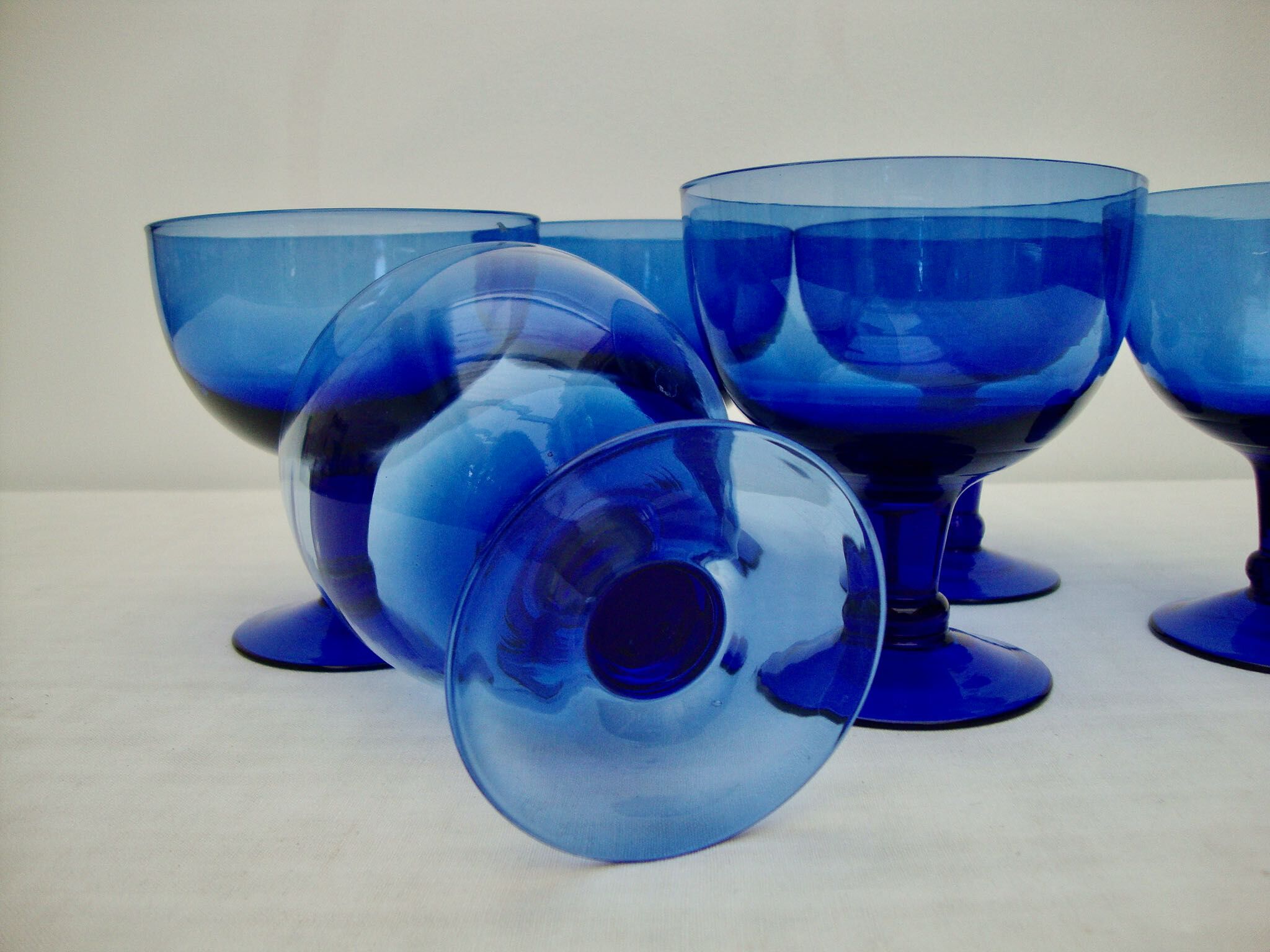 Set of 6 dessert cups in blown glass