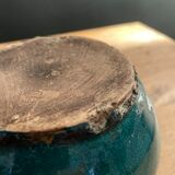 Vase en terre faïencée d’un magnifique émail bleu