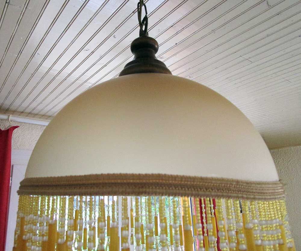 Satin glass suspension with bangs