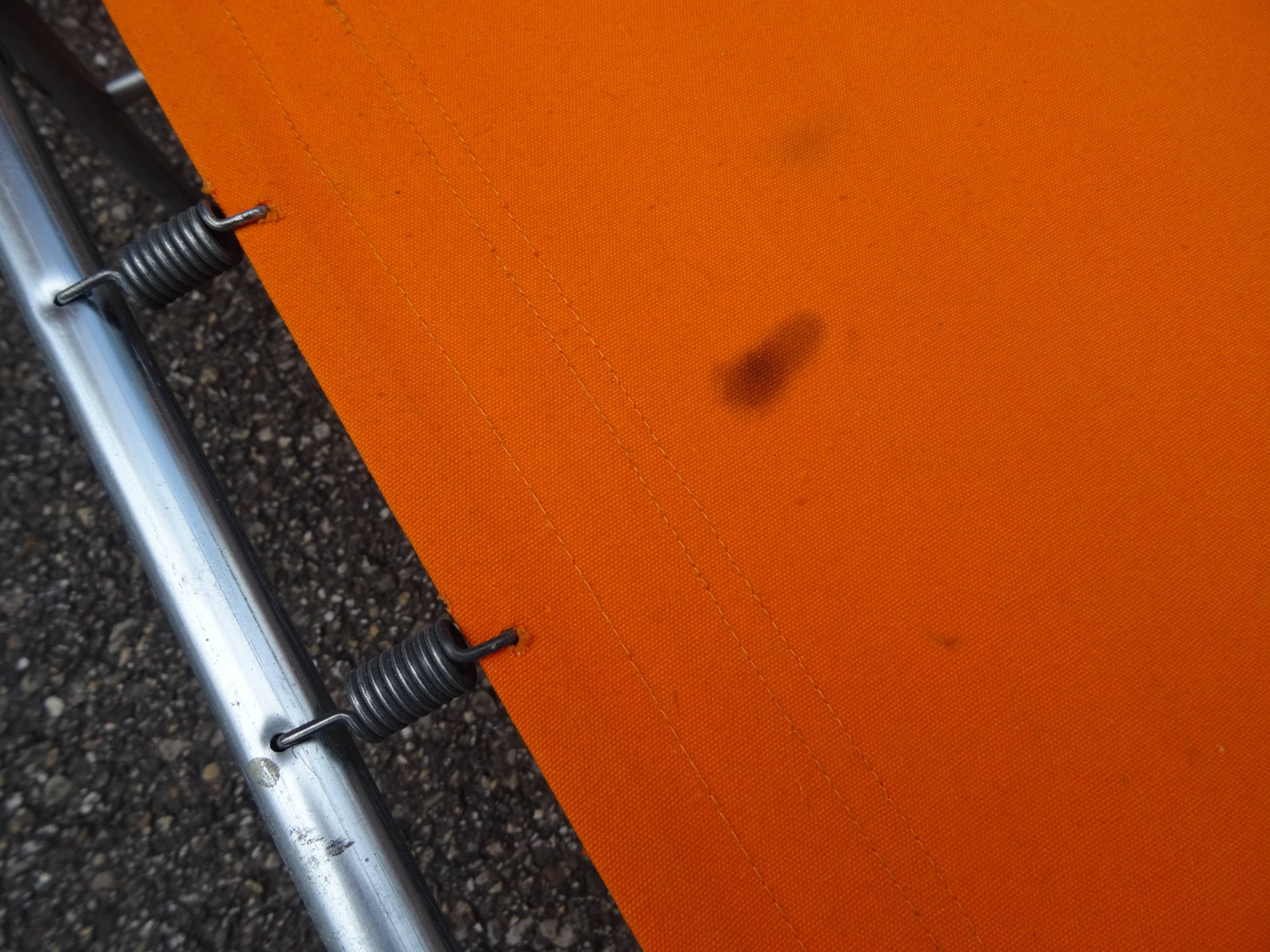 Vintage folding lounge chair