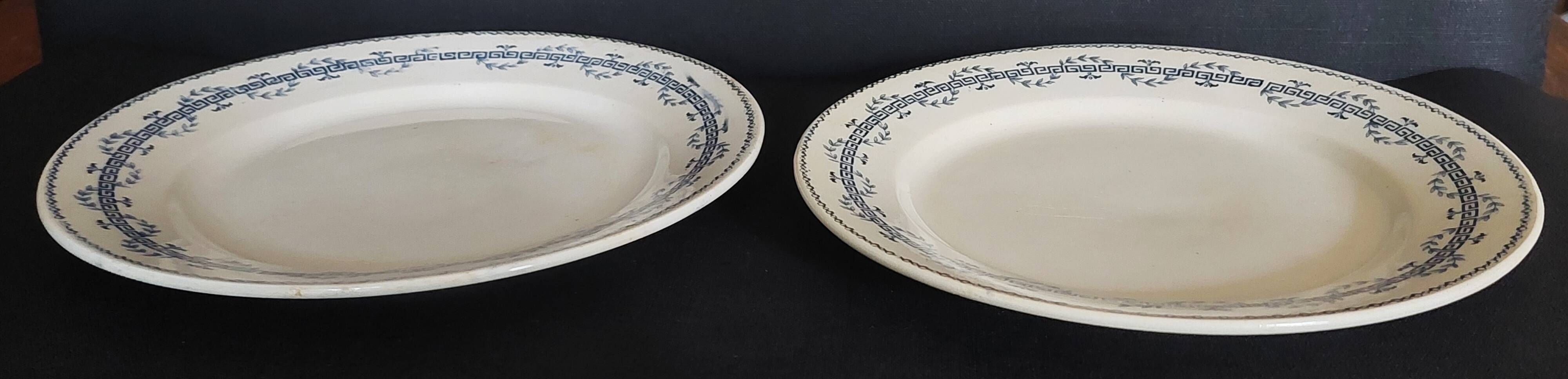 Pair of flat plates in Gien iron earthenware, Austerlitz decor