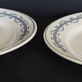 Pair of flat plates in Gien iron earthenware, Austerlitz decor