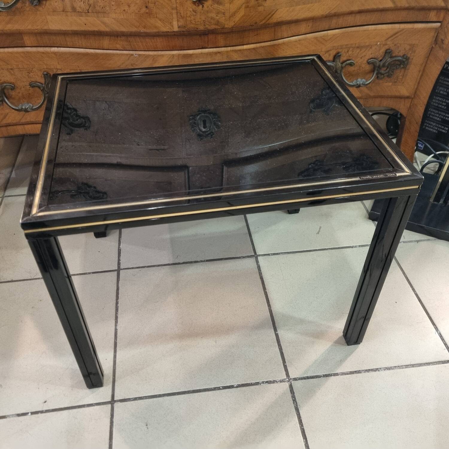 Pierre Vandel nesting tables